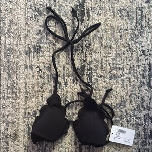 Marysia scalloped Black Halter Bikini Top